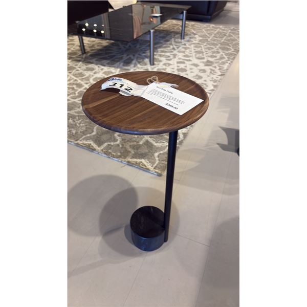 SUN SIDE TABLE.
