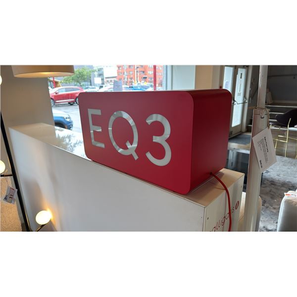 ILLUMINATED EQ3 CUBE