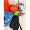 Image 2 : Exercise lot - roller, yoga mats, cardio twister