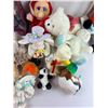 Image 4 : Assorted vintage dolls