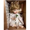 Image 6 : 5 Ashton Drake Porcelian dolls with boxes