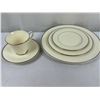 Image 1 : Royal Dalton 5pc place setting (Carolyn)