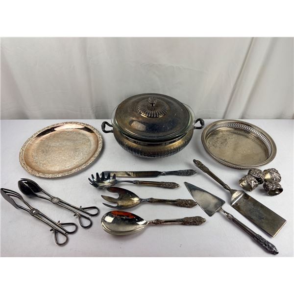 Pyrex dish with lid & stand & 8 Serving Spoons