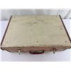 Image 4 : Vintage Picnic Suitcase 30+ pieces