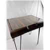 Image 2 : Display case table