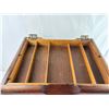Image 3 : Display case table