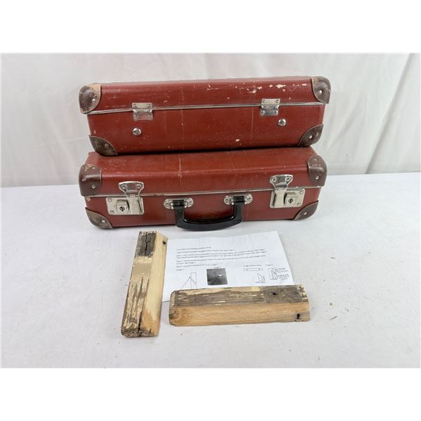 Suitcase shelves, Orange