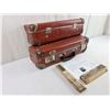 Image 2 : Suitcase shelves, Orange