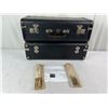 Image 1 : Suitcase shelves, black
