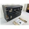 Image 3 : Suitcase shelves, black