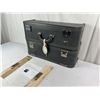Image 2 : Suitcase shelves, Grey and red