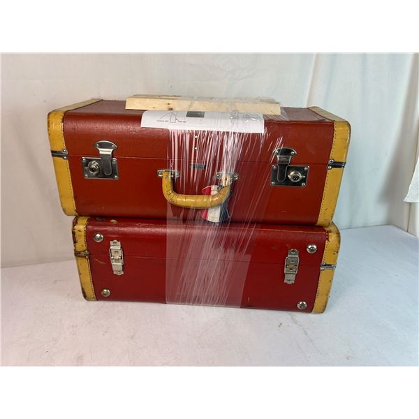 Suitcase shelves, Red with yellow trim