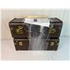 Image 1 : Suitcase shelves, Brown with red handle