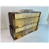 Image 4 : Suitcase shelves, Brown with red handle