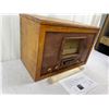 Image 2 : Table Radio Shelf - #2 Light Brown