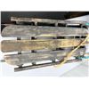 Image 3 : Blue sleigh shelf