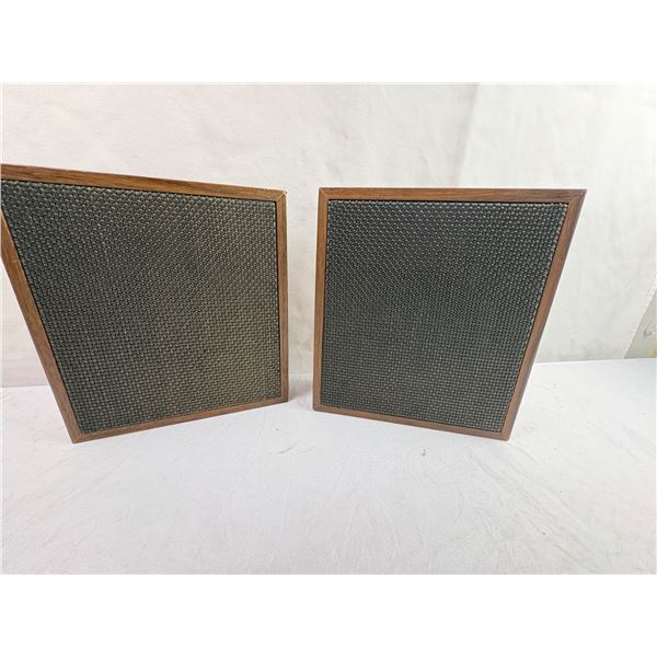 Set of vintage speakers - Wood case