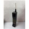 Image 9 : Vintage Motorola Tele. Comm Cellphone Package