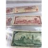 Image 4 : Lot of vintage Canadian currency - $1 & $2 bills