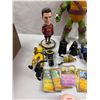 Image 2 : Lot of vintage and modern children's toys