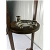 Image 4 : Vintage Cigar Table