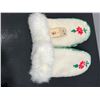 Image 1 : Handcrafted indigenous mittens