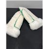 Image 2 : Handcrafted indigenous mittens