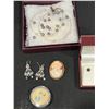 Image 3 : Jewelry