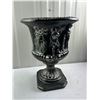 Image 1 : Vintage Renaissance Ceramic Planter