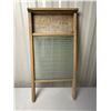 Image 1 : Antique Scrub Board