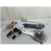 Image 4 : Barware - Some Vintage - Wine opener / shaker/whiskey cubes