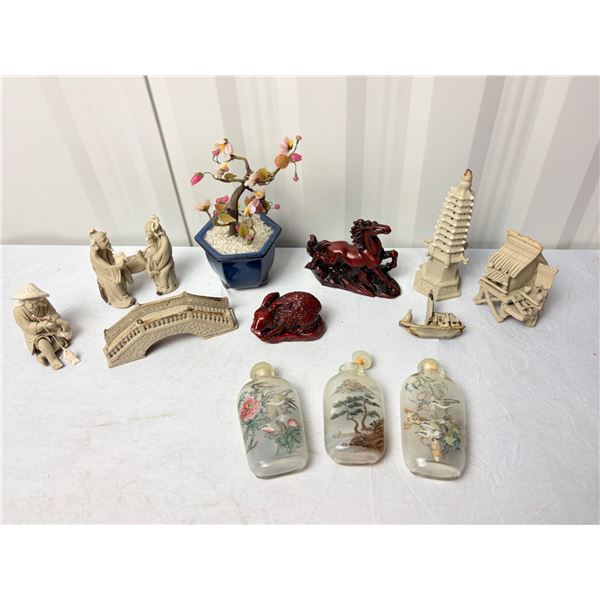 assorted Japanese-style ornaments, 3 snuff bottles