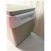 Image 2 : Koolatron Kooler 31 qt. plugs into 12 volt vehicle, working condition