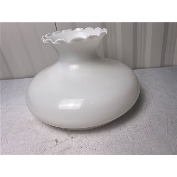 9 1/2" 924cm) oil lamp shade