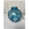 Image 2 : Coleman Oil Lamp with 2 globes