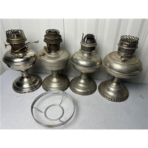 4 misc. table oil lamps