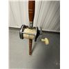 Image 2 : 1960s Fishmaster Fishing Rod