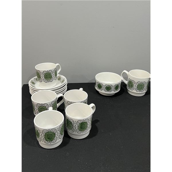 MC Biltons Tea Set
