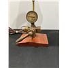 Image 2 : Steampunk gauge lamp