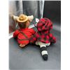Image 3 : Stuffed Moose and Raccoon Plush Toys