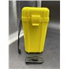 Image 2 : Yellow Hard Plastic Protective Case