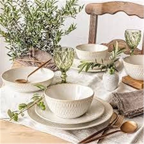 Over and Back 16-Piece Dinnerware Set