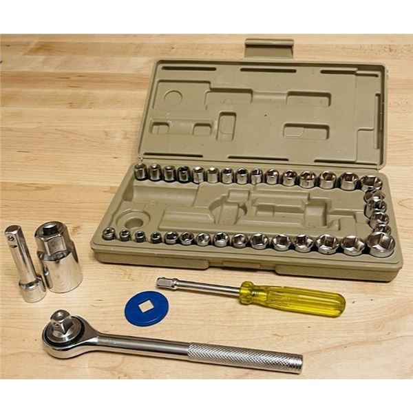 ProGrade 40-Piece Socket Wrench Set
