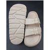 Image 3 : Beige slip-on rubber sandals, size 6