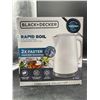 Image 2 : BLACK+DECKER 1.7L Electric Cordless Kettle
