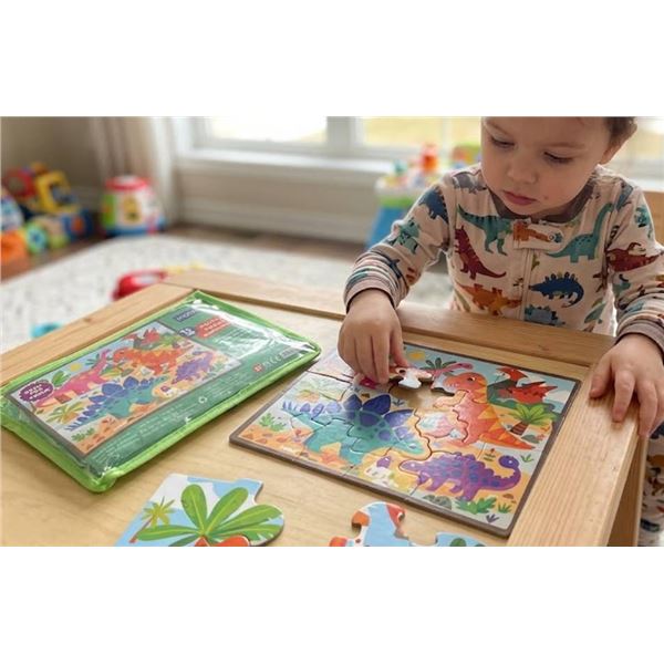 Mudpuppy Mighty Dinosaurs Pouch Puzzle