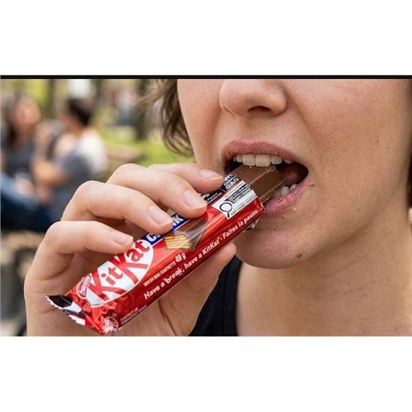 Lot of 12 Kit Kat Chunky 49g Bars