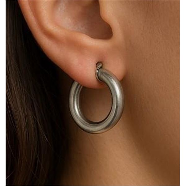 $50, SILVER(2.75g),  HOOP 20MM EARRING, retail value $50