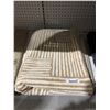 Image 2 : Riviera Beige and White Waashable Area Rug 5'x7'
