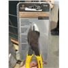 Image 3 : Southwire 8" Diagonal Cutting Pliers